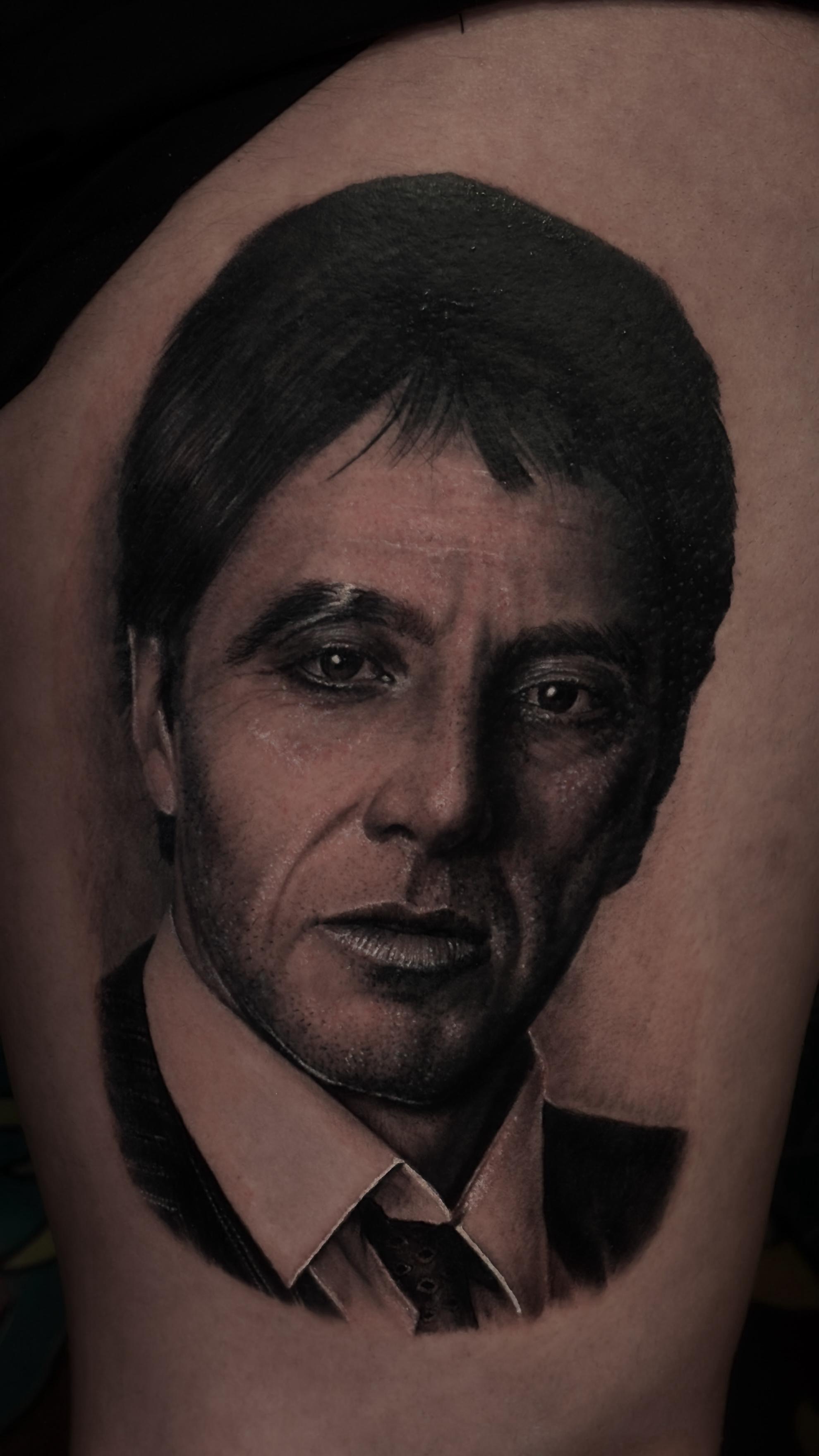 Retrato realista en Black & Grey